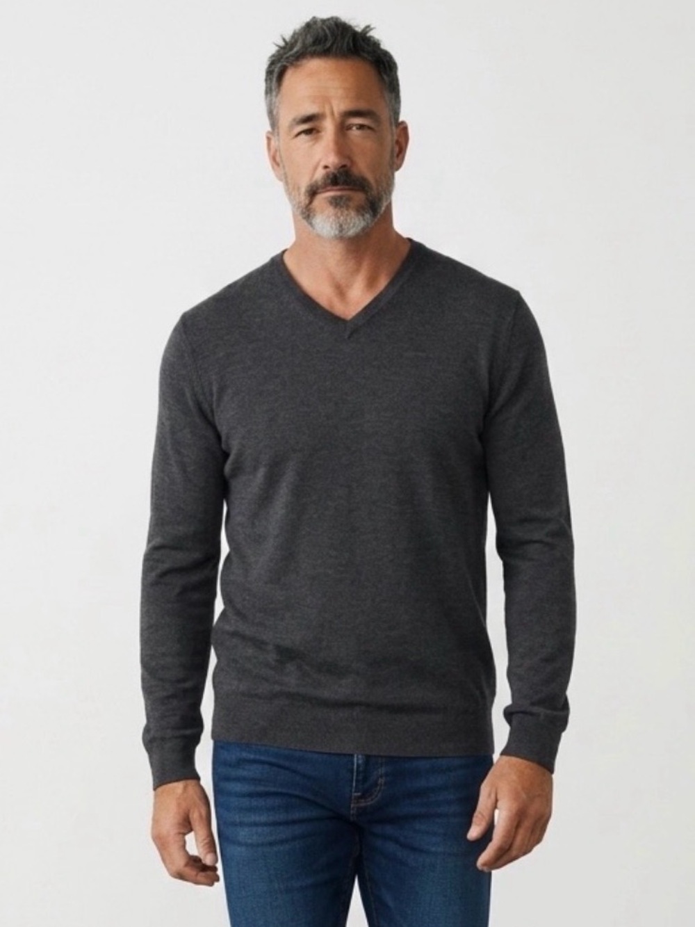 Theory Men’s Riland VP_ Harmon Charcoal V Neck Merino Wool Sweater M